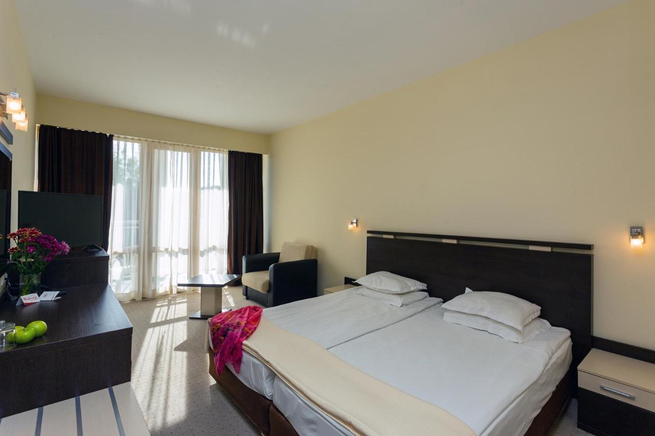 Viand Hotel Sunny Beach Exterior photo